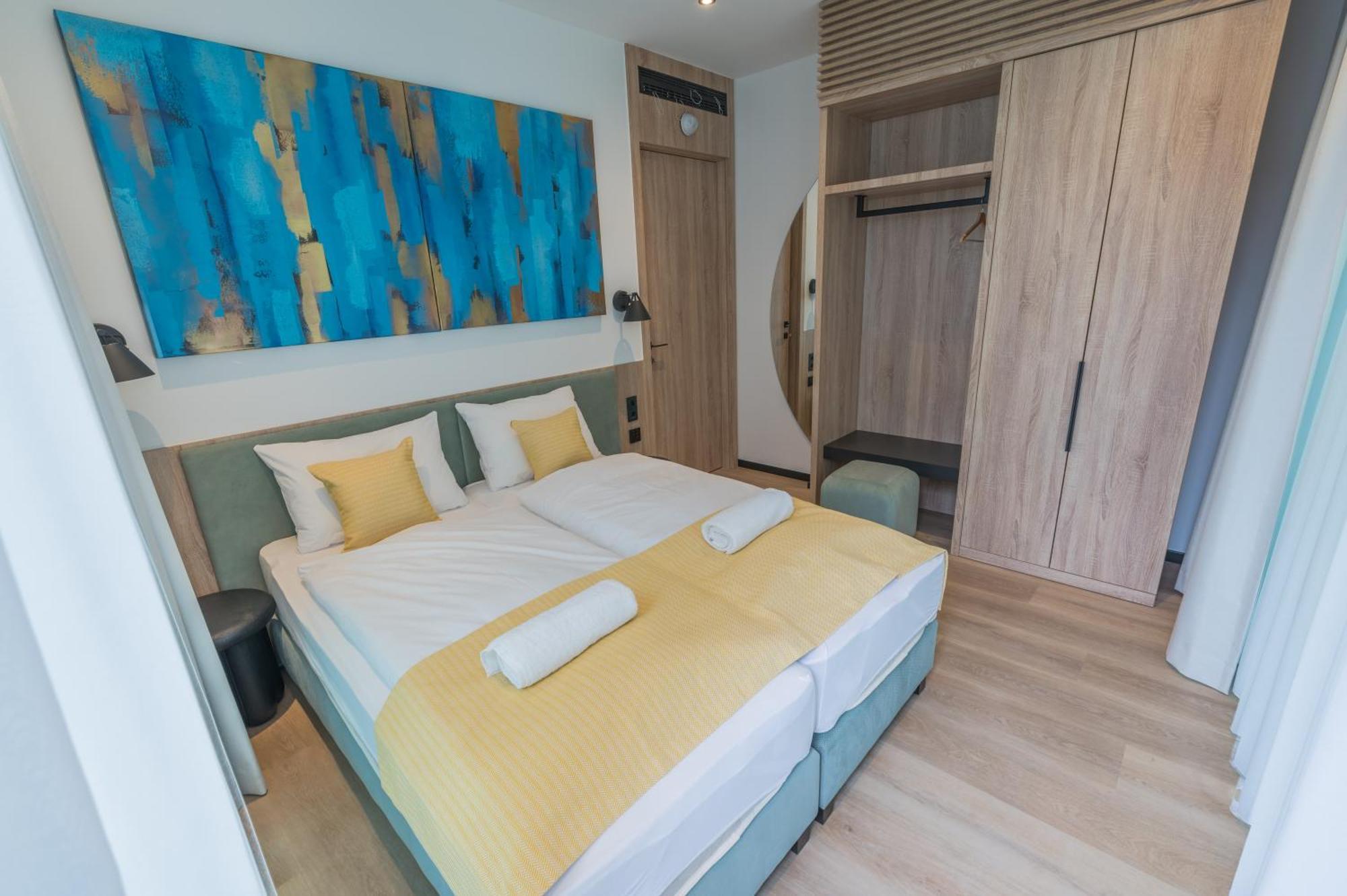 Bj81 Suite Hotel Siófok Exteriér fotografie